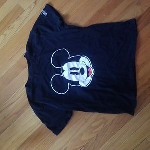 Disney Shanghai Mickey T-shirt Size S